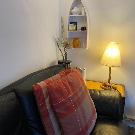 Privartzimmer 'Ausfahrt Freihalten' 胡苏姆 外观 照片