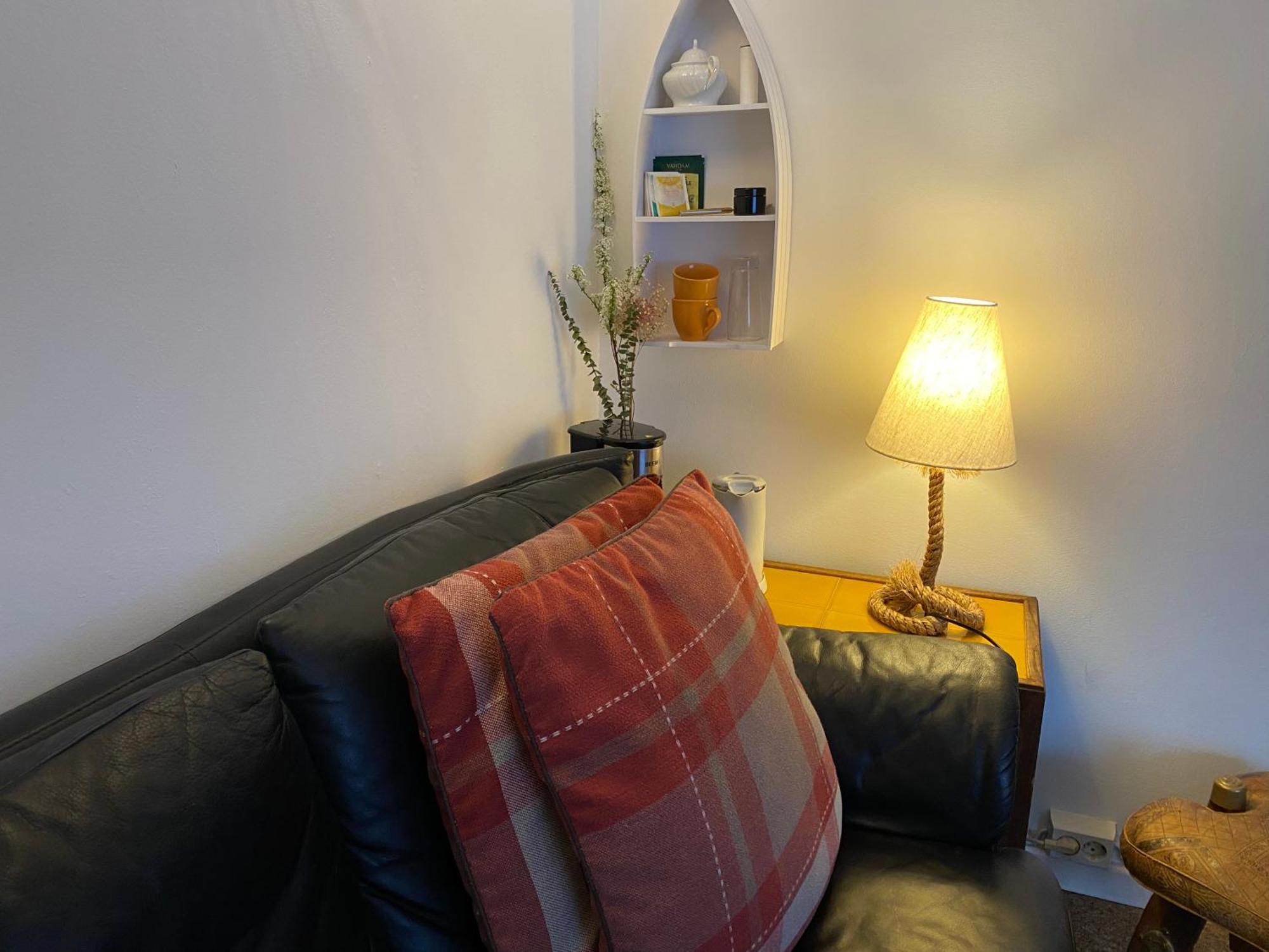 Privartzimmer 'Ausfahrt Freihalten' 胡苏姆 外观 照片