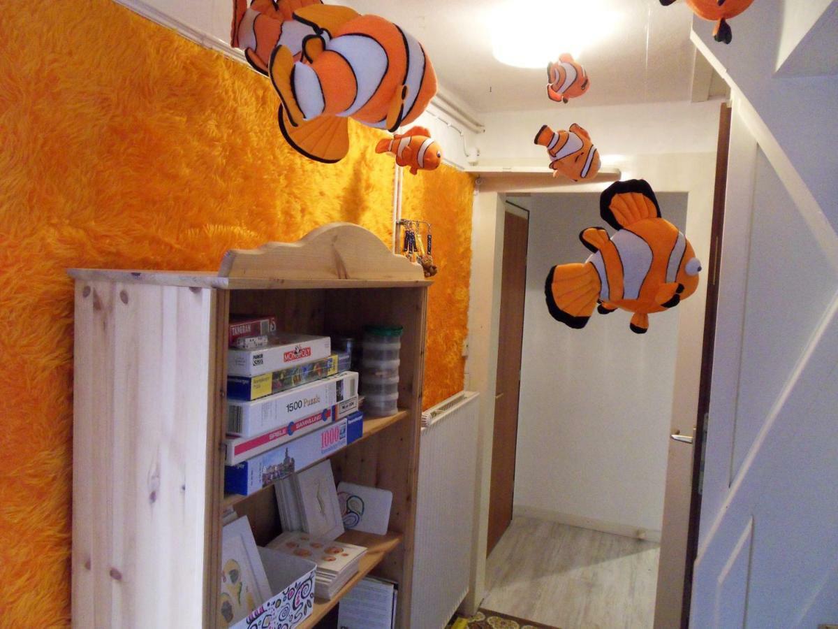 Privartzimmer 'Ausfahrt Freihalten' 胡苏姆 外观 照片